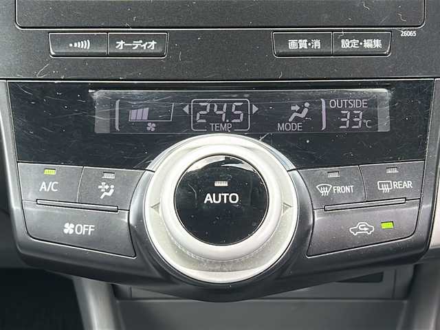 トヨタ プリウス α G 愛知県 2011(平23)年 12.8万km パール 純正ナビ/スマートキー/エンジンプッシュスタートボタン/ETC/パーキングアシスト/アイドリングストップ/Wサイドエアバッグ
