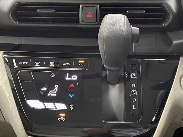 日産 ルークス X 長崎県 2020(令2)年 1.8万km セレニティゴールドPM/シルキーホワイト アラウンドビューモニター/純正オーディオ/（CD/AUX/FM/AM）/エマージェンシーブレーキ/・先行車発信告知/・速度標識表示/・クリアランスソナー/両側パワースライド/リアサーキュレーター/スマートキー/リアサンシェード/シートバックテーブル/純正フロアマット/ETC/オートライト/電格ウィンカーミラー/USB入力端子