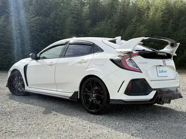 ホンダ シビック タイプR 兵庫県 2019(令1)年 3.3万km チャンピオンシップホワイト 純正ナビ/フルセグTV/ETC/クルーズコントロール/Bluetooth接続可/前後ドライブレコーダー/AUTOライト/LEDヘッドライト/LEDフォグランプ/純正20インチAW/ブレンボ社製フロント4ポッドキャリパー/純正大型ウィング