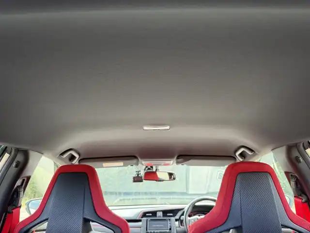 ホンダ シビック タイプR 兵庫県 2019(令1)年 3.3万km チャンピオンシップホワイト 純正ナビ/フルセグTV/ETC/クルーズコントロール/Bluetooth接続可/前後ドライブレコーダー/AUTOライト/LEDヘッドライト/LEDフォグランプ/純正20インチAW/ブレンボ社製フロント4ポッドキャリパー/純正大型ウィング