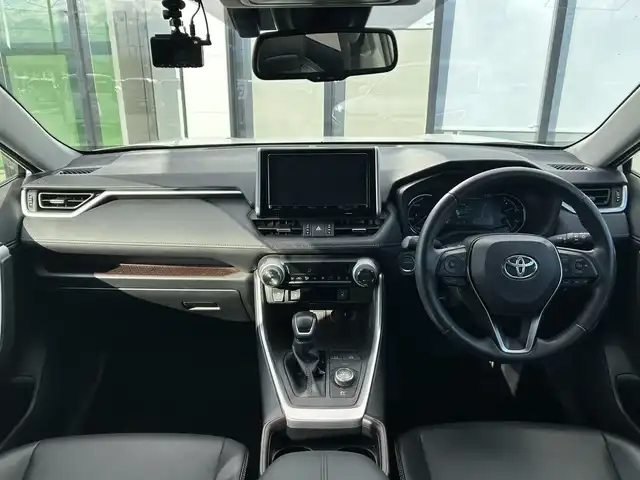 トヨタ ＲＡＶ４ ハイブリットG 道南・函館 2020(令2)年 2.8万km ホワイトパールクリスタルシャイン ・Toyota Safety Sense//プリクラッシュセーフティ//レーダークルーズコントロール//レーントレーシングアシスト//オートマチックハイビーム/・純正9インチSDナビ/・フルセグTV/・バックカメラ/・ETC/・ドライブレコーダー/・パワーバックドア/・ステアリングヒーター/・前席シートヒーター/・純正LEDヘッドライト/・フロントフォグランプ/・オートライト