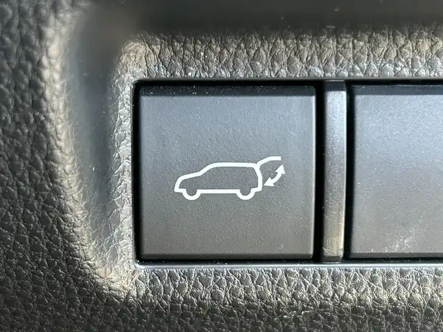 トヨタ ＲＡＶ４ ハイブリットG 道南・函館 2020(令2)年 2.8万km ホワイトパールクリスタルシャイン ・Toyota Safety Sense//プリクラッシュセーフティ//レーダークルーズコントロール//レーントレーシングアシスト//オートマチックハイビーム/・純正9インチSDナビ/・フルセグTV/・バックカメラ/・ETC/・ドライブレコーダー/・パワーバックドア/・ステアリングヒーター/・前席シートヒーター/・純正LEDヘッドライト/・フロントフォグランプ/・オートライト