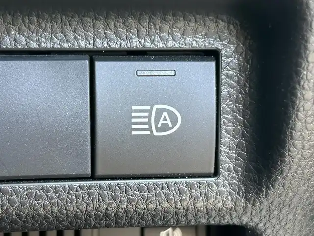 トヨタ ＲＡＶ４ ハイブリットG 道南・函館 2020(令2)年 2.8万km ホワイトパールクリスタルシャイン ・Toyota Safety Sense//プリクラッシュセーフティ//レーダークルーズコントロール//レーントレーシングアシスト//オートマチックハイビーム/・純正9インチSDナビ/・フルセグTV/・バックカメラ/・ETC/・ドライブレコーダー/・パワーバックドア/・ステアリングヒーター/・前席シートヒーター/・純正LEDヘッドライト/・フロントフォグランプ/・オートライト