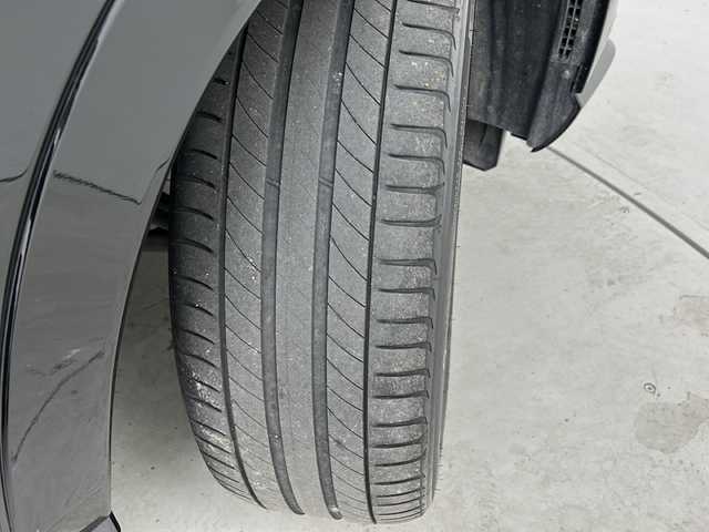 ホンダ ヴェゼル ハイブリッド e:HEV Z 宮城県 2022(令4)年 4.9万km クリスタルブラックパール ワンオーナー/Honda SENSING/・衝突軽減ブレーキ/・アダプティブクルーズコントロール/・車線維持支援システム/・オートハイビーム/・ブラインドスポットインフォメーション/純正OPDAナビ/・BT.USB.スマホ連携/バックカメラ/フルセグTV/電動リアゲート/ハーフレザーシート/前席シートヒーター/革巻きステアリング/パドルシフト/ステアリングヒーター/ステアリングスイッチ/ビルトインETC2.0/ドライブレコーダー（FR）/プッシュスタート/スマートキー×2/電動パーキングブレーキ/ワイヤレス充電器/LEDヘッドライト/LEDフォグライト/純正フロアマット/社外18インチAW/冬タイヤ積込み/純正AW（225/50/18）/トノカバー/ドアバイザー
