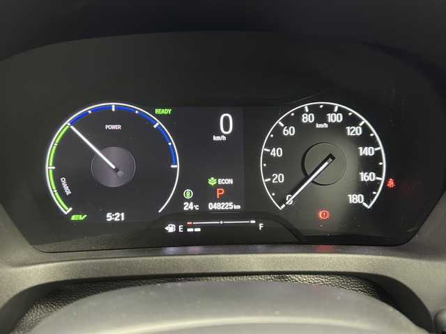 ホンダ ヴェゼル ハイブリッド e:HEV Z 宮城県 2022(令4)年 4.9万km クリスタルブラックパール ワンオーナー/Honda SENSING/・衝突軽減ブレーキ/・アダプティブクルーズコントロール/・車線維持支援システム/・オートハイビーム/・ブラインドスポットインフォメーション/純正OPDAナビ/・BT.USB.スマホ連携/バックカメラ/フルセグTV/電動リアゲート/ハーフレザーシート/前席シートヒーター/革巻きステアリング/パドルシフト/ステアリングヒーター/ステアリングスイッチ/ビルトインETC2.0/ドライブレコーダー（FR）/プッシュスタート/スマートキー×2/電動パーキングブレーキ/ワイヤレス充電器/LEDヘッドライト/LEDフォグライト/純正フロアマット/社外18インチAW/冬タイヤ積込み/純正AW（225/50/18）/トノカバー/ドアバイザー