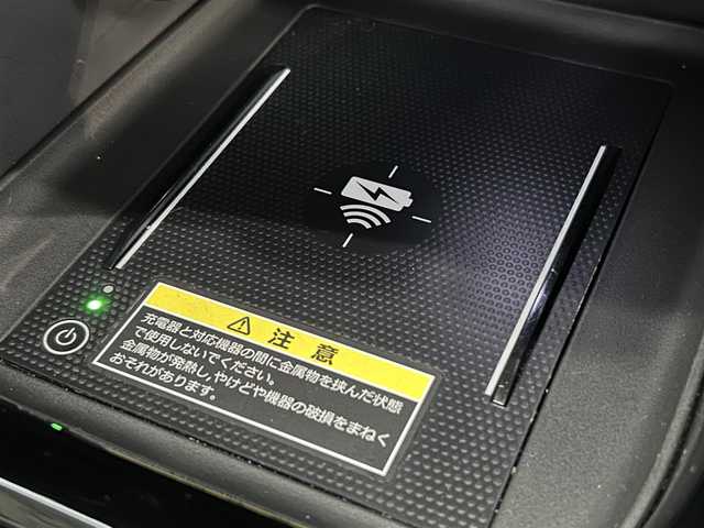 ホンダ ヴェゼル ハイブリッド e:HEV Z 道央・札幌 2022(令4)年 4.9万km クリスタルブラックパール ・ワンオーナー/・Honda SENSING/・衝突軽減ブレーキ/・アダプティブクルーズコントロール/・車線維持支援システム/・オートハイビーム/・ブラインドスポットインフォメーション/・純正OPDAナビ/　BT.USB.スマホ連携/・バックカメラ/・フルセグTV/・電動リアゲート/・ハーフレザーシート/・前席シートヒーター/・革巻きステアリング/・パドルシフト/・ステアリングヒーター/・ステアリングスイッチ/・ビルトインETC2.0/・ドライブレコーダー（FR）/・プッシュスタート/・スマートキー×2/・電動パーキングブレーキ/・ワイヤレス充電器/・LEDヘッドライト/・LEDフォグライト/・純正フロアマット/・社外18インチAW/・冬タイヤ積込み/　　純正AW（225/50/18）/・トノカバー/・ドアバイザー