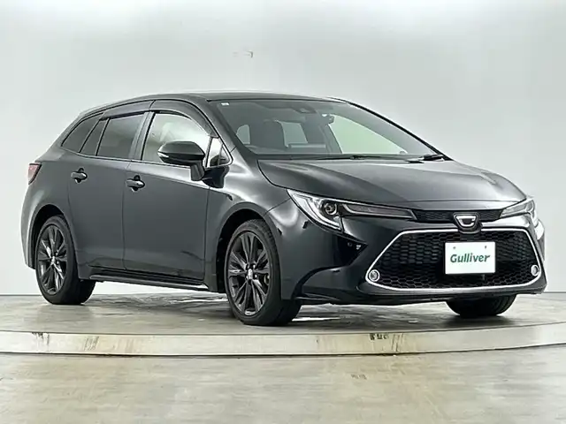 トヨタ カローラツーリング ダブルバイビー 愛知県 2019(令1)年 5.2万km ブラックマイカ 禁煙車/純正8インチナビ/（Bluetooth・Miracast/AM/FM/USB）/バックカメラ/トヨタセーフティセンス/・プリクラッシュセーフティ/・レーンキープアシスト/・操舵支援/・コーナーセンサー/・パーキングサポートブレーキ/・オートハイビーム/・追従機能付きクルーズコントロール/・ブラインドスポットモニター/ドライブレコーダー/ETC2.0/LEDヘッドライト/フロントフォグランプ/ウィンカーミラー/電動格納ミラー/ドアバイザー/スペアキー×１/スマートキー