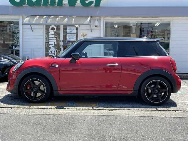 ＭＩＮＩ ミニ ジョンクーパーワークス 神奈川県 2020(令2)年 2.5万km チリ・レッド ワンオーナー/純正HDDナビ/　（Bluetooth・USB）/バックカメラ/インテリジェントセーフティ/アダプティブクルーズコントロール/パーキングアシスト/LEDヘッドライト/ミラー型ETC/前後ドライブレコーダー/TWS17インチAW/アイドリングストップ/スマートキー×2/保証書/取扱説明書/R3/4/5/6ディーラー記録簿有り