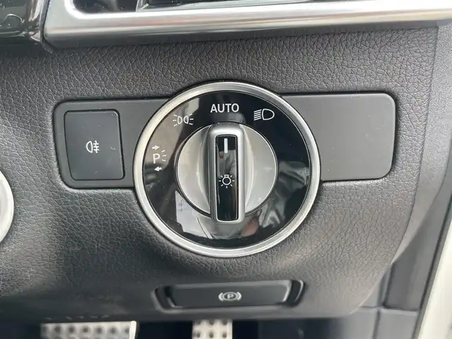 メルセデス・ベンツ ＧＬＥ３５０ｄ 4MATIC スポーツ 千葉県 2018(平30)年 14.8万km ダイヤモンドホワイト ユーザー買取車両/サンルーフ/ハーマンカードン/衝突軽減ブレーキ/レーダークルーズコントロール/クリアランスソナー/ブラインドスポットモニター/純正ナビ/・フルセグ/BT/DVD/CD/USB/バックカメラ/ステアリングスイッチ/ETC/ステアリングスイッチ/レザーシート/シートヒーター/パワーシート/HIDヘッドライト/オートライト/パドルシフト/純正20インチAW/純正フロアマット