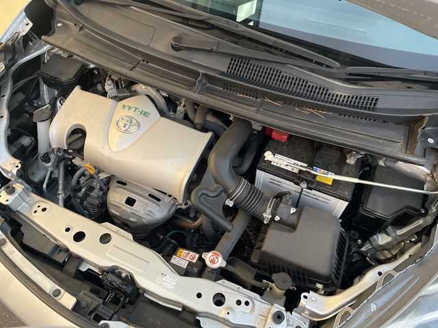 トヨタ シエンタ ファンベースG 神奈川県 2018(平30)年 3.3万km シルバーM 純正ナビ（NSZT-W68T）/フルセグ/Bluetooth/CD/DVD/USB　/両側パワースライドドア　/全方位カメラ　/コーナーセンサー　/ビルドインETC　/ドライブレコーダー　/LEDヘッドライト　/オートライト　/スマートキー/プッシュスタート　/スペアキー　　/社外フロアマット/ABS/横滑り防止装置/盗難防止装置/レーンキープアシスト