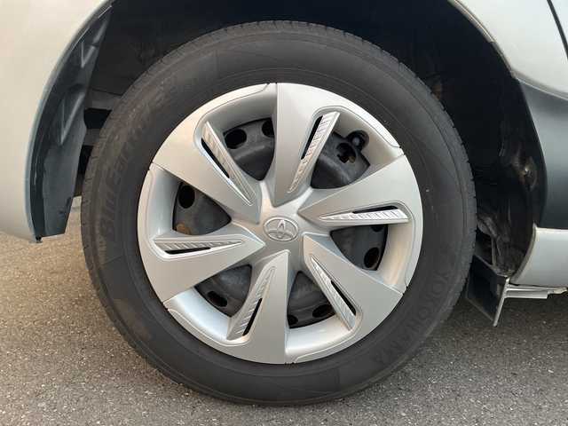 トヨタ シエンタ ファンベースG 神奈川県 2018(平30)年 3.3万km シルバーM 純正ナビ（NSZT-W68T）/フルセグ/Bluetooth/CD/DVD/USB　/両側パワースライドドア　/全方位カメラ　/コーナーセンサー　/ビルドインETC　/ドライブレコーダー　/LEDヘッドライト　/オートライト　/スマートキー/プッシュスタート　/スペアキー　　/社外フロアマット/ABS/横滑り防止装置/盗難防止装置/レーンキープアシスト