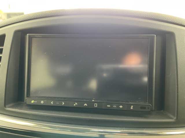 日産 エルグランド 250ハイウェイスター 道央・札幌 2011(平23)年 13.3万km ブリリアントホワイトパール ・4WD/・片側パワースライドドア/・横滑り防止装置/・HIDオートライト/・MTモード付AT/・ETC/WAC/スマートキー/・ハーフレザーシート/オットマン/・積込冬タイヤ社外AWセット/・リアドアウィンドウサンシェード/・電動格納ミラー/ウィンカーミラー/・社外フロアマット/ドアバイザー