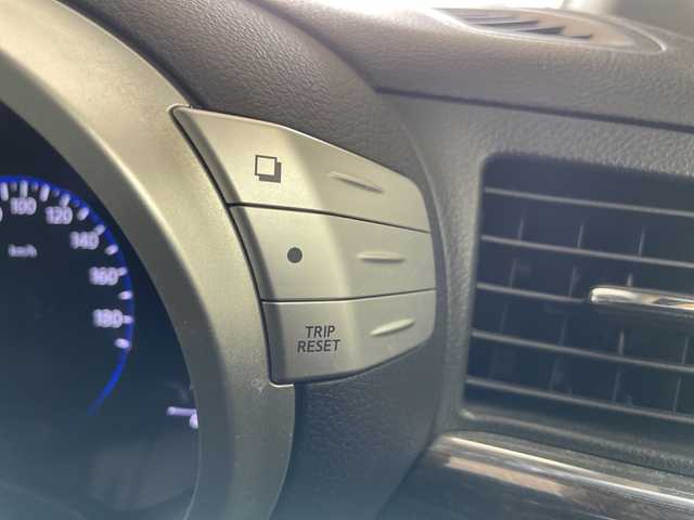 日産 エルグランド 250ハイウェイスター 道央・札幌 2011(平23)年 13.3万km ブリリアントホワイトパール ・4WD/・片側パワースライドドア/・横滑り防止装置/・HIDオートライト/・MTモード付AT/・ETC/WAC/スマートキー/・ハーフレザーシート/オットマン/・積込冬タイヤ社外AWセット/・リアドアウィンドウサンシェード/・電動格納ミラー/ウィンカーミラー/・社外フロアマット/ドアバイザー