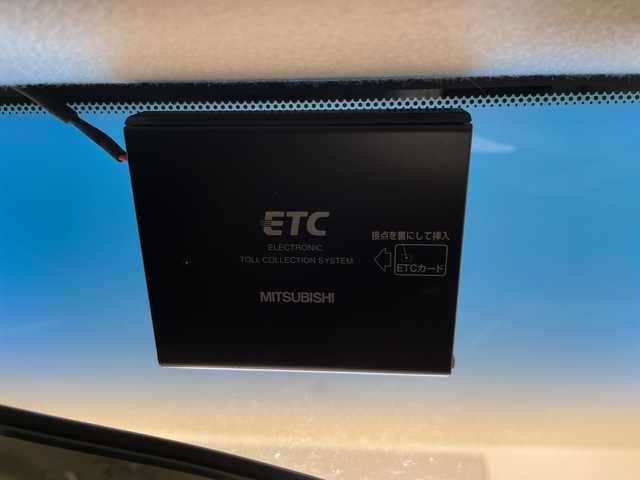 日産 エルグランド 250ハイウェイスター 道央・札幌 2011(平23)年 13.3万km ブリリアントホワイトパール ・4WD/・片側パワースライドドア/・横滑り防止装置/・HIDオートライト/・MTモード付AT/・ETC/WAC/スマートキー/・ハーフレザーシート/オットマン/・積込冬タイヤ社外AWセット/・リアドアウィンドウサンシェード/・電動格納ミラー/ウィンカーミラー/・社外フロアマット/ドアバイザー