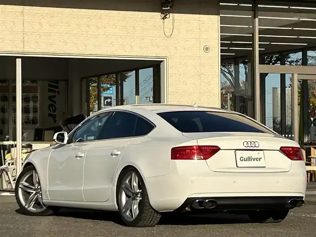 アウディ Ａ５ SB 2．0 TFSI クワトロ 宮城県 2013(平25)年 9.9万km アイビスホワイト 純正メーカーナビ/社外車高調/社外マフラー/スペアタイヤ/ワンセグＴＶ/ＡＭ／ＦＭ／ＣＤ／ＤＶＤ／Ｂｌｕｅｔｏｏｔｈ/クルーズコントロール/プリクラッシュセーフティ/横滑り防止装置/パーキングホールド/前席シートヒーター/前席パワーシート/レザーシート/オートLEDライト/スマートキー×２/純正AWスタッドレスタイヤ255/35/R19