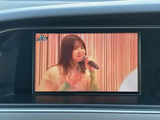 アウディ Ａ５ SB 2．0 TFSI クワトロ 宮城県 2013(平25)年 9.9万km アイビスホワイト 純正メーカーナビ/社外車高調/社外マフラー/スペアタイヤ/ワンセグＴＶ/ＡＭ／ＦＭ／ＣＤ／ＤＶＤ／Ｂｌｕｅｔｏｏｔｈ/クルーズコントロール/プリクラッシュセーフティ/横滑り防止装置/パーキングホールド/前席シートヒーター/前席パワーシート/レザーシート/オートLEDライト/スマートキー×２/純正AWスタッドレスタイヤ255/35/R19