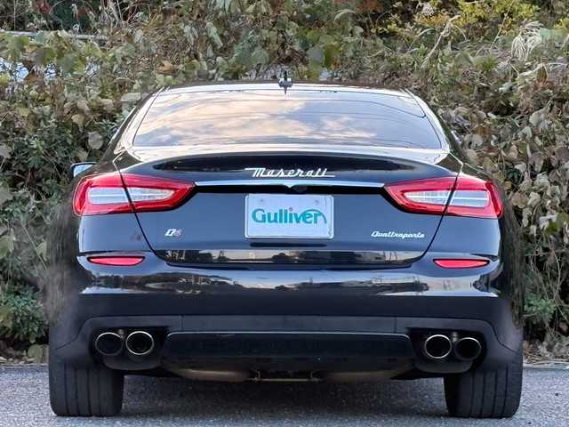 マセラティ クワトロポルテ S Q4 大分県 2014(平26)年 5.7万km 黒 ブラウンレザーシート/サンルーフ/純正ナビ/バックカメラ/パワーシート/シートヒーター/クルーズコントロール/パドルシフト/前後クリアランスソナー/純正キセノンライト/オートライトコントロール/スマートキー/エンジンプッシュスタート/ETC/純正19インチアルミホイール