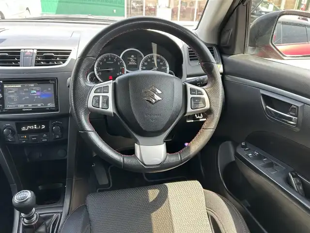 スズキ スイフト スポーツ 島根県 2014(平26)年 10.9万km アブレイズレッドパール2 社外メモリナビ（MDV-313)/（ワンセグテレビ・CD・DVD・AUX・ラジオ）/フルエアロ/17インチ規格外純正アルミホイール/純正フロアマット/車高調（i-SHOCK・純正車載)/ドアバイザー/セミバケットシート/クルーズコントロール/ウィンカーミラー/スペアキー有り