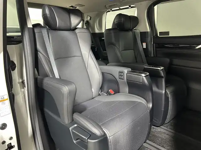 トヨタ アルファード S Cパッケージ 大阪府 2020(令2)年 3.7万km ホワイトパールクリスタルシャイン サンルーフ　黒革シート　モデリスタエアロ　後席モニター　純正ナビＴＶ　３６０カメラ　三眼ＬＥＤ　パワーシート／ヒーター／エアコン　電動リアゲート　レーダーＣ　衝突軽減　ＢＳＭ　デジタルインナーミラー
