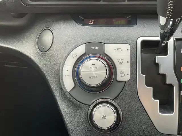 トヨタ シエンタ G セーフティエディション 千葉県 2021(令3)年 0.4万km ブラックマイカ トヨタセーフティーセンス/・プリクラッシュセーフティー/・レーンキープアシスト/・パーキングサポートブレーキ/・オートマチックハイビーム/純正SDナビ【NSZT-W68T】/・CD/DVD/MSV/Bluetooth/フルセグTV/パノラミックビューカメラ/両後パワースライドドア/前席シートヒーター/ステアリングヒーター/スマートキー/前後コーナーセンサー/社外前後ドライブレコーダー/純正ビルトインETC2.0/純正LEDヘッドライト/社外15インチアルミホイール/本革巻きステアリング/ドアバイザー/新車時保証書＆取扱説明書