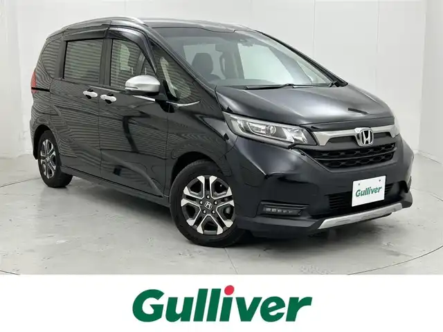 ホンダ フリード＋ クロスター ホンダセンシング 茨城県 2020(令2)年 4万km クリスタルブラックパール 純正ナビ［VXM-207VFNi］/フルセグ再生可/両側電動スライドドア/Honda SENSING/・衝突軽減ブレーキ/・誤発進抑制機能/・路外逸脱抑制機能/・先行車誤発進お知らせ機能/・標識認識機能/・アダプティブクルーズコントロール/・車線維持支援システム/ハーフレザーシート/純正アルミホイール/純正フロアマット/ビルトインETC/社外ドライブレコーダー