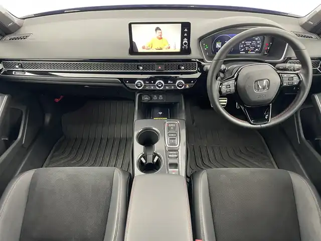ホンダ シビック e:HEV 愛知県 2023(令5)年 2.7万km プレミアムクリスタルブルークリスタル ワンオーナー/ホンダセンシング/　　・衝突軽減ブレーキシステム/　　・車線維持支援システム/　　・アダプティブクルーズコントロール/　　・トラフィックジャムアシスト/　　・オートハイビーム/　　・アダプティブドライビングビーム/アルパイン製デジタルインナーミラー/アルパイン製ドライブレコーダー/純正9インチナビ/　　・BT/フルセグ/BOSEプレミアムサウンドシステム/バックカメラ/ビルトインETC2.0/置くだけ充電/革巻きステアリング/ステアリングリモコン/パドルシフト/ハーフレザーシート/パワーシート（前席）/シートヒーター（前席）/テールゲートスポイラー/純正LEDヘッドライト/フォグランプ/純正18インチアルミホイール/取扱説明書/保証書