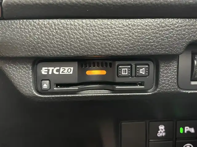 ホンダ シビック e:HEV 愛知県 2023(令5)年 2.7万km プレミアムクリスタルブルークリスタル ワンオーナー/ホンダセンシング/　　・衝突軽減ブレーキシステム/　　・車線維持支援システム/　　・アダプティブクルーズコントロール/　　・トラフィックジャムアシスト/　　・オートハイビーム/　　・アダプティブドライビングビーム/アルパイン製デジタルインナーミラー/アルパイン製ドライブレコーダー/純正9インチナビ/　　・BT/フルセグ/BOSEプレミアムサウンドシステム/バックカメラ/ビルトインETC2.0/置くだけ充電/革巻きステアリング/ステアリングリモコン/パドルシフト/ハーフレザーシート/パワーシート（前席）/シートヒーター（前席）/テールゲートスポイラー/純正LEDヘッドライト/フォグランプ/純正18インチアルミホイール/取扱説明書/保証書