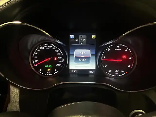メルセデス・ベンツ ＧＬＣ２２０ d 4マチック クーペ スポーツ 本革 愛知県 2017(平29)年 6.4万km 白 HDDナビ/フルセグテレビ/360°カメラ/アイドリングストップ/アダプティブクルーズコントロール/サンルーフ/プッシュスタート/パワーバックドア/ETC