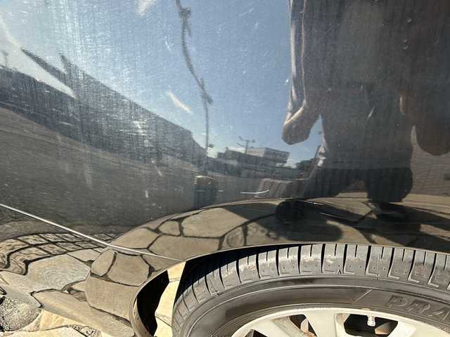 日産 ティアナ XE 静岡県 2015(平27)年 9.4万km ダイヤモンドブラック 純正SDナビ/・CD/・DVD/・フルセグＴＶ/・Bluetooth/・USB/・AM/・FM/主要装備/・横滑り防止/・盗難防止装置/・バックカメラ/・ビルトインETC/・純正フロアマット/・純正アルミホイール/・キセノンヘッドライト/・オートライト/・フォグランプ/・ステリモ/・スマートキー/・プッシュスタート/・サイド/カーテンエアバック