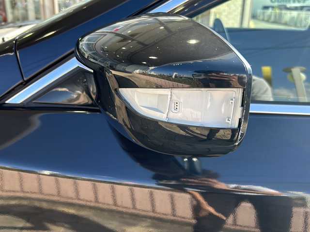 日産 ティアナ XE 静岡県 2015(平27)年 9.4万km ダイヤモンドブラック 純正SDナビ/・CD/・DVD/・フルセグＴＶ/・Bluetooth/・USB/・AM/・FM/主要装備/・横滑り防止/・盗難防止装置/・バックカメラ/・ビルトインETC/・純正フロアマット/・純正アルミホイール/・キセノンヘッドライト/・オートライト/・フォグランプ/・ステリモ/・スマートキー/・プッシュスタート/・サイド/カーテンエアバック