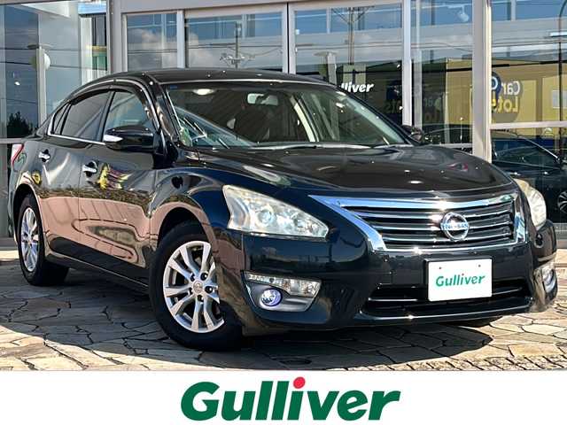 日産 ティアナ XE 静岡県 2015(平27)年 9.4万km ダイヤモンドブラック 純正SDナビ/・CD/・DVD/・フルセグＴＶ/・Bluetooth/・USB/・AM/・FM/主要装備/・横滑り防止/・盗難防止装置/・バックカメラ/・ビルトインETC/・純正フロアマット/・純正アルミホイール/・キセノンヘッドライト/・オートライト/・フォグランプ/・ステリモ/・スマートキー/・プッシュスタート/・サイド/カーテンエアバック