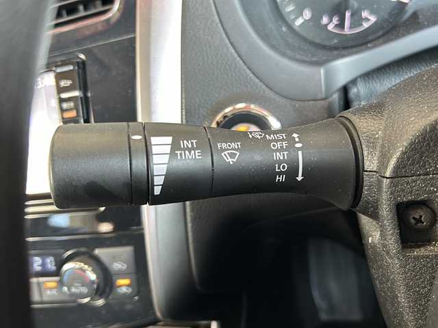 日産 ティアナ XE 静岡県 2015(平27)年 9.4万km ダイヤモンドブラック 純正SDナビ/・CD/・DVD/・フルセグＴＶ/・Bluetooth/・USB/・AM/・FM/主要装備/・横滑り防止/・盗難防止装置/・バックカメラ/・ビルトインETC/・純正フロアマット/・純正アルミホイール/・キセノンヘッドライト/・オートライト/・フォグランプ/・ステリモ/・スマートキー/・プッシュスタート/・サイド/カーテンエアバック