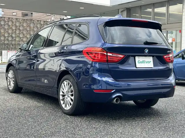 ＢＭＷ ２１８ｉ グランツアラー 愛知県 2019(令1)年 5.7万km メディテラニアンブルー メーカーオプションナビ【Bluetooth AM FM USB】/ドライブレコーダー/バックカメラ/ETC/インテリジェントセーフティ/・衝突軽減ブレーキ/・衝突警告/・歩行者警告/・車線逸脱警報/クルーズコントロール/クリアランスソナー/オートライト/LEDヘッドライト/オートライト/フォグランプ/リアフォグランプ/ヘッドライトレベライザー/ステアリングリモコン/電動パーキングスイッチ/電動格納ドアミラー/純正アルミホイール/保証書/記録簿/取扱説明書/禁煙車