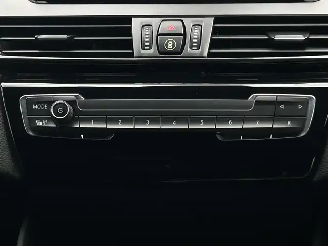 ＢＭＷ ２１８ｉ グランツアラー 愛知県 2019(令1)年 5.7万km メディテラニアンブルー メーカーオプションナビ【Bluetooth AM FM USB】/ドライブレコーダー/バックカメラ/ETC/インテリジェントセーフティ/・衝突軽減ブレーキ/・衝突警告/・歩行者警告/・車線逸脱警報/クルーズコントロール/クリアランスソナー/オートライト/LEDヘッドライト/オートライト/フォグランプ/リアフォグランプ/ヘッドライトレベライザー/ステアリングリモコン/電動パーキングスイッチ/電動格納ドアミラー/純正アルミホイール/保証書/記録簿/取扱説明書/禁煙車