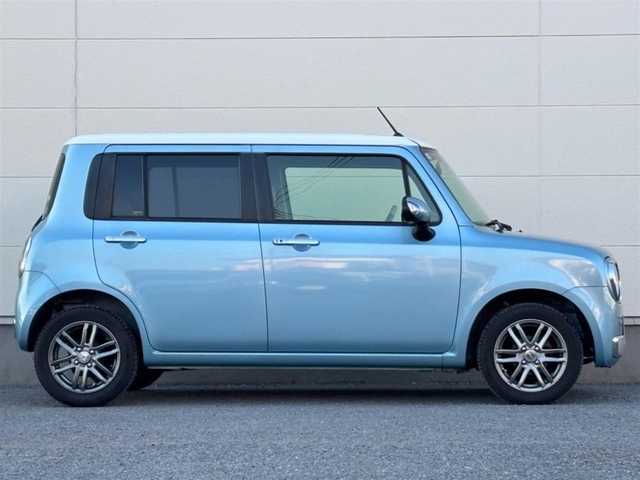スズキ ラパン ショコラ X 愛知県 2015(平27)年 5.4万km フィズブルーパールメタリック/ホワイト 純正ナビ/　(CD/DVD/フルセグ)/前方ドライブレコーダー/ETC/LEDヘッドライト/本革シート/社外アルミホイール(SG・E)/純正アルミホイール付き/Wエアバック/ABS/アイドリングストップ/スマートキー/取扱説明書