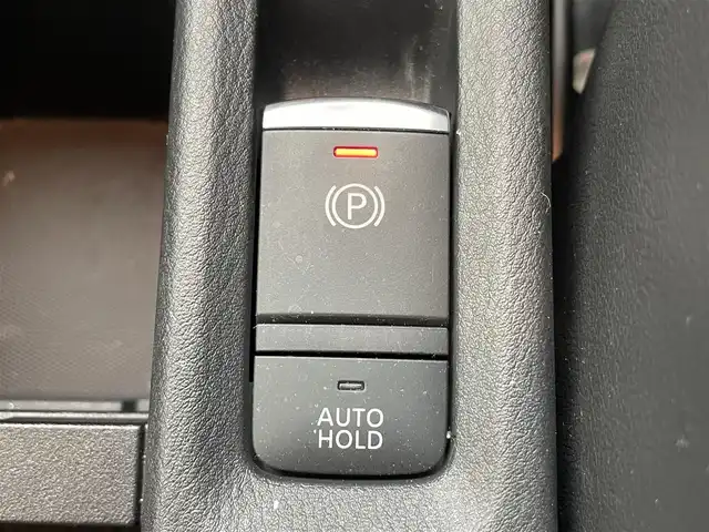 日産 キックス X ツートーンインテリアED 熊本県 2022(令4)年 1.3万km ブリリアントホワイトパール 社外9インチナビMDV-M908HDF（ＣＤ・ＤＶＤ・フルセグ・ＢＴ・ＳＤ）/バックカメラ　/ビルトインＥＴＣ　/前席シートヒーター　/ステアリングヒーター/前後クリアランスソナー　/レーダークルーズコントロール　/プロパイロット/衝突軽減ブレーキ　/レーンキープアシスト/横滑り防止/ハーフレザーシート/デジタルインナーミラー/社外フロアマット/純正17インチAW/オートライト/LEDヘッドライト/フォグランプ/スマートキー/プッシュスタート/保証書/取扱説明書