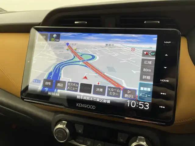 日産 キックス X ツートーンインテリアED 熊本県 2022(令4)年 1.3万km ブリリアントホワイトパール 社外9インチナビMDV-M908HDF（ＣＤ・ＤＶＤ・フルセグ・ＢＴ・ＳＤ）/バックカメラ　/ビルトインＥＴＣ　/前席シートヒーター　/ステアリングヒーター/前後クリアランスソナー　/レーダークルーズコントロール　/プロパイロット/衝突軽減ブレーキ　/レーンキープアシスト/横滑り防止/ハーフレザーシート/デジタルインナーミラー/社外フロアマット/純正17インチAW/オートライト/LEDヘッドライト/フォグランプ/スマートキー/プッシュスタート/保証書/取扱説明書