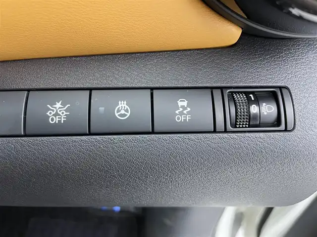 日産 キックス X ツートーンインテリアED 熊本県 2022(令4)年 1.3万km ブリリアントホワイトパール 社外9インチナビMDV-M908HDF（ＣＤ・ＤＶＤ・フルセグ・ＢＴ・ＳＤ）/バックカメラ　/ビルトインＥＴＣ　/前席シートヒーター　/ステアリングヒーター/前後クリアランスソナー　/レーダークルーズコントロール　/プロパイロット/衝突軽減ブレーキ　/レーンキープアシスト/横滑り防止/ハーフレザーシート/デジタルインナーミラー/社外フロアマット/純正17インチAW/オートライト/LEDヘッドライト/フォグランプ/スマートキー/プッシュスタート/保証書/取扱説明書