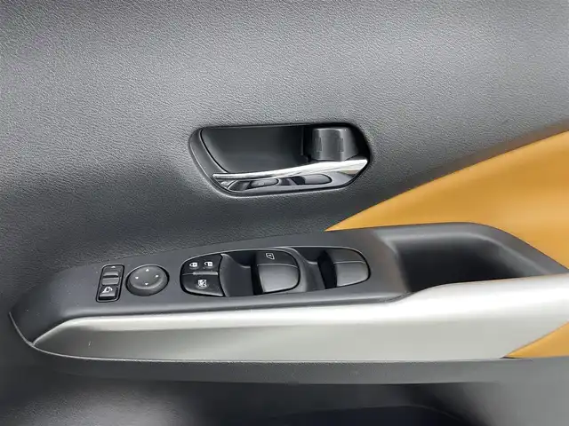 日産 キックス X ツートーンインテリアED 熊本県 2022(令4)年 1.3万km ブリリアントホワイトパール 社外9インチナビMDV-M908HDF（ＣＤ・ＤＶＤ・フルセグ・ＢＴ・ＳＤ）/バックカメラ　/ビルトインＥＴＣ　/前席シートヒーター　/ステアリングヒーター/前後クリアランスソナー　/レーダークルーズコントロール　/プロパイロット/衝突軽減ブレーキ　/レーンキープアシスト/横滑り防止/ハーフレザーシート/デジタルインナーミラー/社外フロアマット/純正17インチAW/オートライト/LEDヘッドライト/フォグランプ/スマートキー/プッシュスタート/保証書/取扱説明書