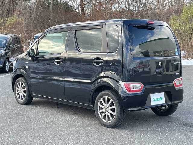 スズキ ワゴンＲ HYBRID FX 青森県 2018(平30)年 8.1万km ブルーイッシュブラックパール3 純正ナビ（CD・DVD・Bluetooth・フルセグ）/バックカメラ/アラウンドビューモニター/HUD/衝突被害軽減機能/レーンキープアシスト/横滑り防止機能/運転席＆助手席シートヒーター/シガーソケット/スマートキー/スペアキー