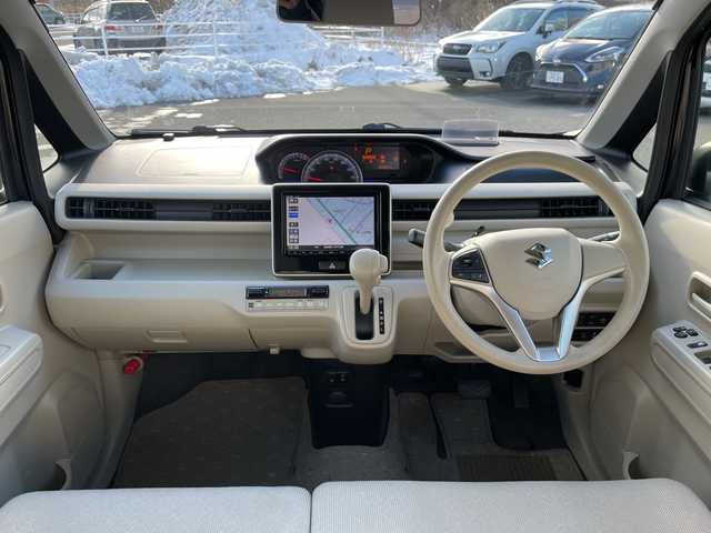 スズキ ワゴンＲ HYBRID FX 青森県 2018(平30)年 8.1万km ブルーイッシュブラックパール3 純正ナビ（CD・DVD・Bluetooth・フルセグ）/バックカメラ/アラウンドビューモニター/HUD/衝突被害軽減機能/レーンキープアシスト/横滑り防止機能/運転席＆助手席シートヒーター/シガーソケット/スマートキー/スペアキー