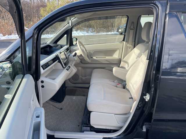 スズキ ワゴンＲ HYBRID FX 青森県 2018(平30)年 8.1万km ブルーイッシュブラックパール3 純正ナビ（CD・DVD・Bluetooth・フルセグ）/バックカメラ/アラウンドビューモニター/HUD/衝突被害軽減機能/レーンキープアシスト/横滑り防止機能/運転席＆助手席シートヒーター/シガーソケット/スマートキー/スペアキー