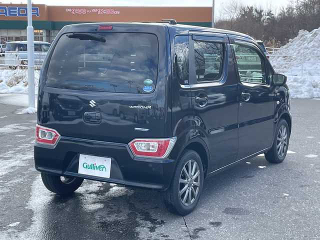 スズキ ワゴンＲ HYBRID FX 青森県 2018(平30)年 8.1万km ブルーイッシュブラックパール3 純正ナビ（CD・DVD・Bluetooth・フルセグ）/バックカメラ/アラウンドビューモニター/HUD/衝突被害軽減機能/レーンキープアシスト/横滑り防止機能/運転席＆助手席シートヒーター/シガーソケット/スマートキー/スペアキー