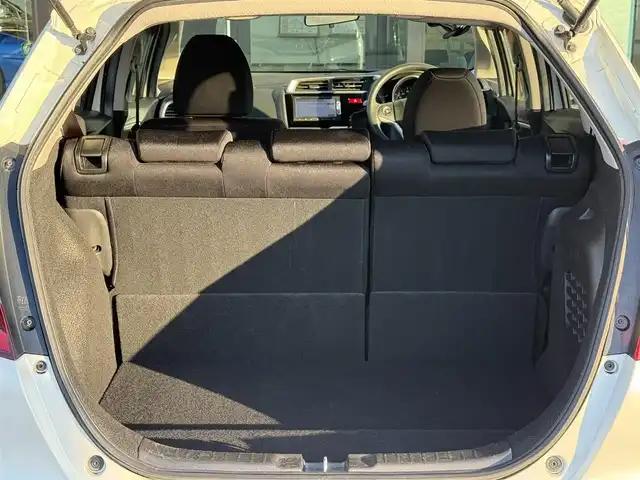 ホンダ フィット ハイブリット Fパッケージ 栃木県 2013(平25)年 9.5万km プレミアムホワイトパール 純正ナビ/バックカメラ/ステリモ/ETC/スマートキー×2