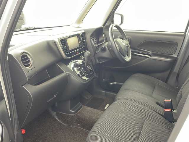日産 デイズ ルークス ハイウェイスター Xターボ 兵庫県 2019(平31)年 6.8万km ホワイトパール ・純正ナビ＆BT＆CD＆DVD＆TV＆SD/・片側パワースライドドア/・アラウンドビューモニター/・エマージェンシーブレーキ/・レーンキープアシスト/・オートマチックハイビーム/・パーキングアシスト/・サイドエアロ/・リアスポイラー/・前方ドライブレコーダー/・LEDヘッドライト/・フォグライト/・純正14インチAW/・純正フロアマット/・ETC/・プッシュスタート/・アイドリングストップ