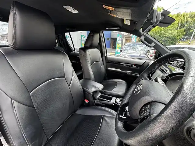 トヨタ ハイラックス Z ブラックラリーエディション 熊本県 2020(令2)年 7.7万km シルバーメタリック ワンオーナー/ハードトノカバー/社外SDナビ（CN-RE06WD）/【フルセグTV/CD/DVD/SD/BT】/バックカメラ/トヨタセーフティセンス/・プリクラッシュセーフティ/・レーンディパーチャアラート/・ロードサインアシスト/・先行車発進告知/レーダークルーズコントロール/ミラー一体型前後ドライブレコーダー/革調シートカバー/ステアリングリモコン/ダウンヒルアシスト/リアデフロック/オートライト/LEDヘッドライト/純正18インチAW/スマートキー/スペアキー/保証書/取扱説明書(車両/ナビ)