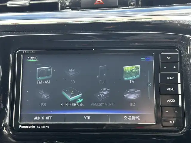 トヨタ ハイラックス Z ブラックラリーエディション 熊本県 2020(令2)年 7.7万km シルバーメタリック ワンオーナー/ハードトノカバー/社外SDナビ（CN-RE06WD）/【フルセグTV/CD/DVD/SD/BT】/バックカメラ/トヨタセーフティセンス/・プリクラッシュセーフティ/・レーンディパーチャアラート/・ロードサインアシスト/・先行車発進告知/レーダークルーズコントロール/ミラー一体型前後ドライブレコーダー/革調シートカバー/ステアリングリモコン/ダウンヒルアシスト/リアデフロック/オートライト/LEDヘッドライト/純正18インチAW/スマートキー/スペアキー/保証書/取扱説明書(車両/ナビ)