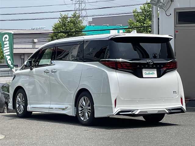 トヨタ アルファードハイブリット Z 宮城県 2025(令7)年 0.1万km未満 プラチナホワイトパールマイカ ワンオーナー/4WD/純正メモリーナビ/（ＦＭ／ＡＭ／Ｂｌｕｅｔｏｏｔｈ）　/フルセグテレビ　/左右独立ムーンルーフ　/モデリスタエアロ　/ＪＢＬサウンドシステム　/デジタルインナーミラー　/ユニバーサルステップ　/プリクラッシュセーフティー/レーダークルーズコントロール/レーンキープアシスト/両側パワースライドドア/横滑り防止装置/ブラインドスポットモニター/コーナーセンサー/パワーバックドア/純正フリップダウンモニター/置くだけ充電/全方位カメラ/バックカメラ/ベンチレーション/前後席シートヒーター/前後席パワーシート/シートメモリー/ステアリングヒーター/オートマチックハイビーム/オートライト/電動パーキングブレーキ/電動格納ミラー/スマートキー/プッシュスタート/ETC2.0