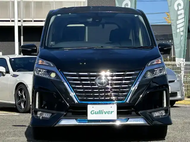 日産 セレナ e－パワー ハイウェイスター V 宮城県 2019(令1)年 7.1万km ダイヤモンドブラック 純正SDナビ（フルセグTV、BT、AM、FM、SD、DVD、CD、ブルーレイ）//フリップダウンモニター//日産プロパイロット//純正エアロ（フロント、サイド）//ビルトインETC2.0//純正AW//ドラレコ//全周囲カメラ//純正フロアマット//BSM//両側パワースライドドア//前席シートヒーター//電動格納ドアミラー//パーキングアシスト//スマートキー//オートライト