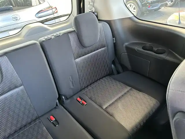 日産 セレナ e－パワー ハイウェイスター V 宮城県 2019(令1)年 7.1万km ダイヤモンドブラック 純正SDナビ（フルセグTV、BT、AM、FM、SD、DVD、CD、ブルーレイ）//フリップダウンモニター//日産プロパイロット//純正エアロ（フロント、サイド）//ビルトインETC2.0//純正AW//ドラレコ//全周囲カメラ//純正フロアマット//BSM//両側パワースライドドア//前席シートヒーター//電動格納ドアミラー//パーキングアシスト//スマートキー//オートライト